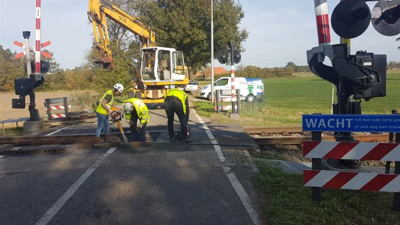 Geen Treinen Door Los Betonblok Bij Ruurlo