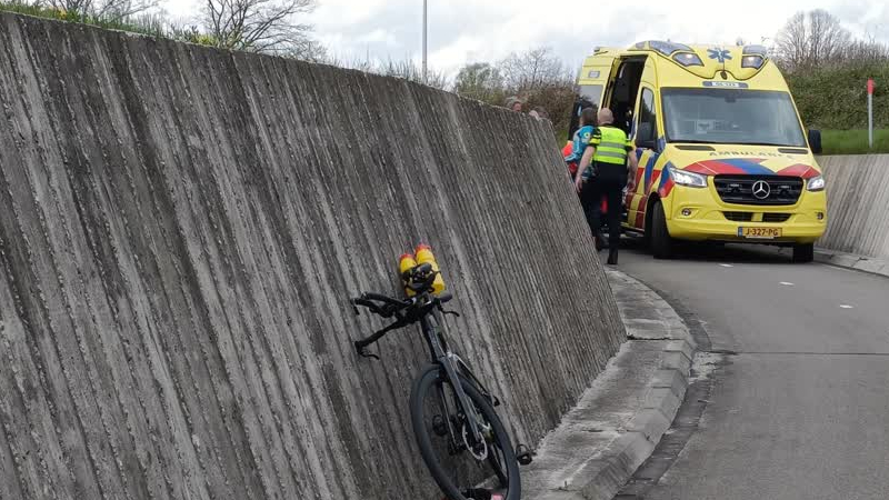 Wielrenster Ernstig Gewond Na Botsing Met Fietsers Bij Eibergen