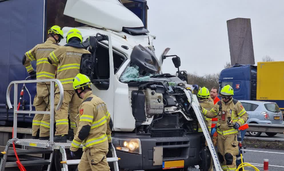 Snelweg A12 Afgesloten Na Ongeval Bij Zevenaar